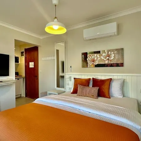 1943 Apartment *